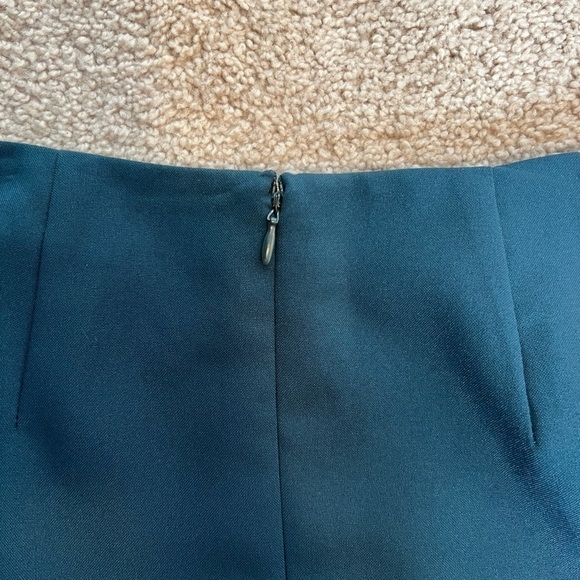 LARRY Levine Women’s Turquoise Skirt Size 10 - Picture 6 of 9